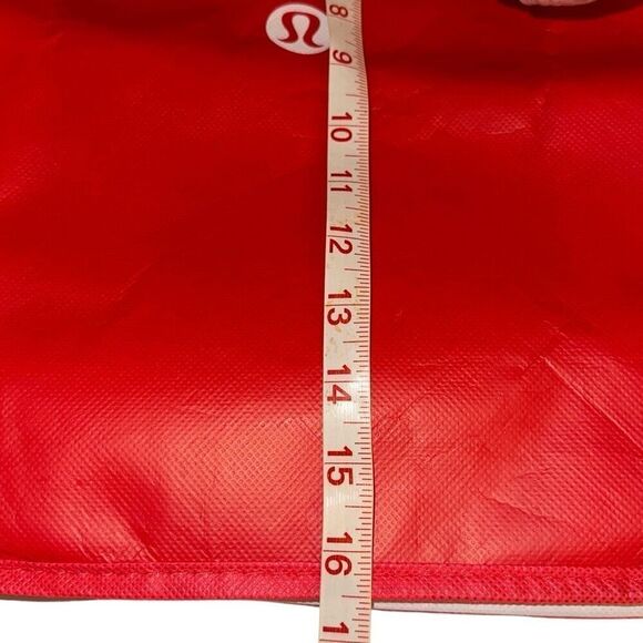 Lululemon Red Reusable Double Strap Carryall Shopper Tote Bag Ladies 16"x 14" - Picture 6 of 10